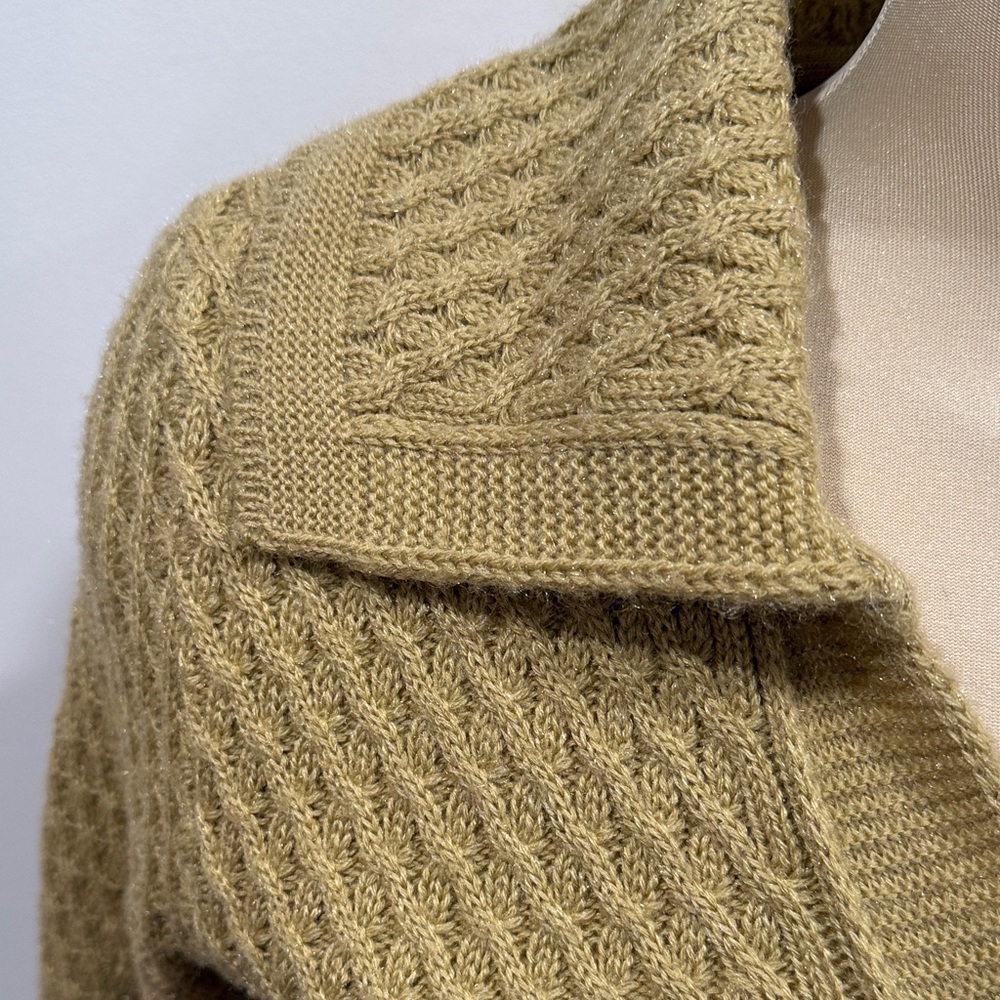 Unique Knit Button-Up Cardigan Beautiful Buttons - Picture 5 of 6